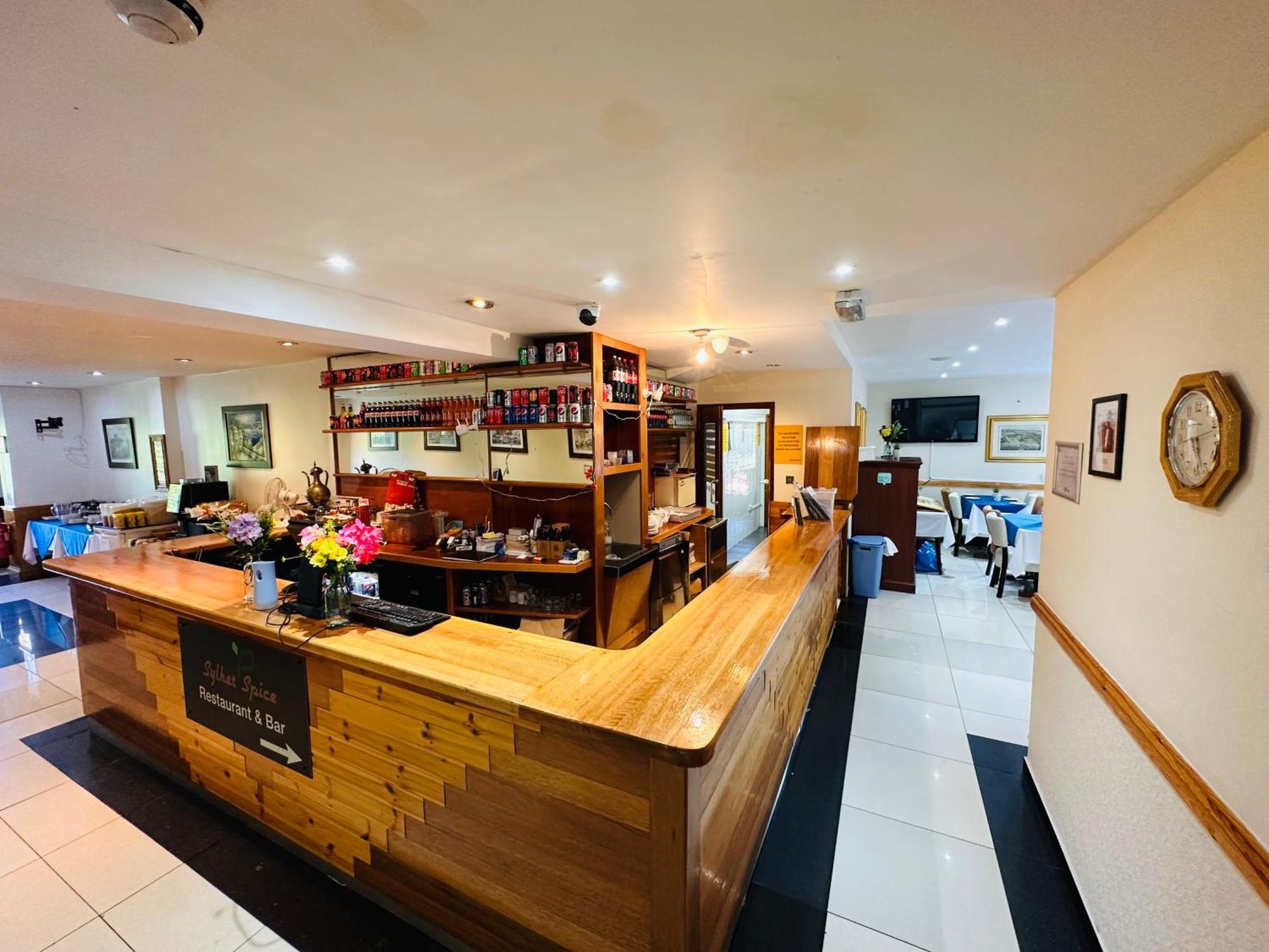 Acorn Lodge Hotel Gatwick & Parking Horley Exterior photo